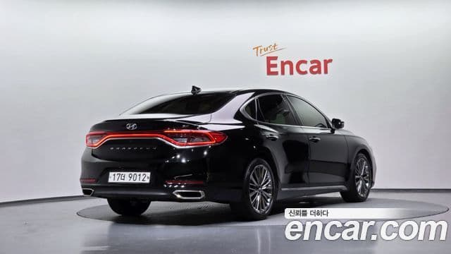 Hyundai Grandeur IG 2