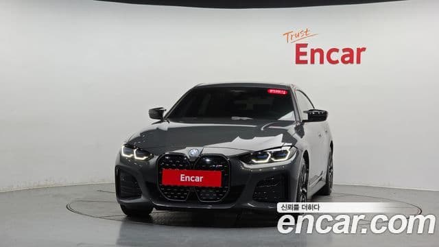 BMW i4 3