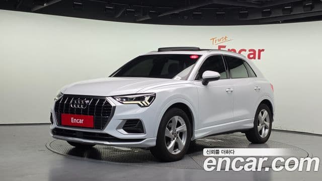 Audi Q3 (F3)