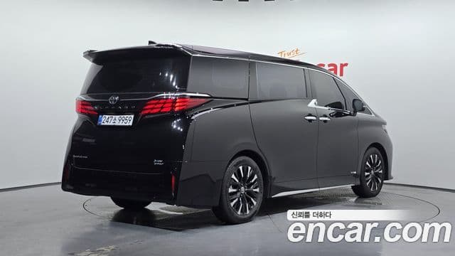 Toyota Alphard 4th Gen 2