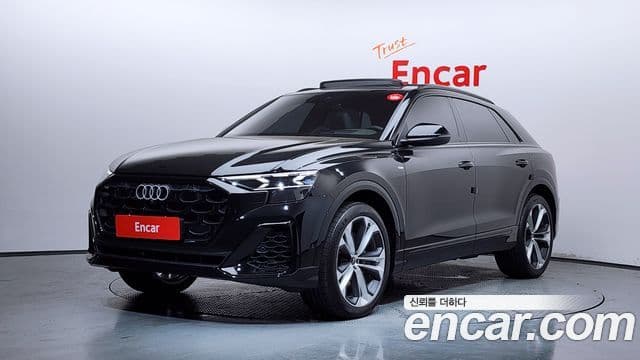 Audi Q8 (4M)