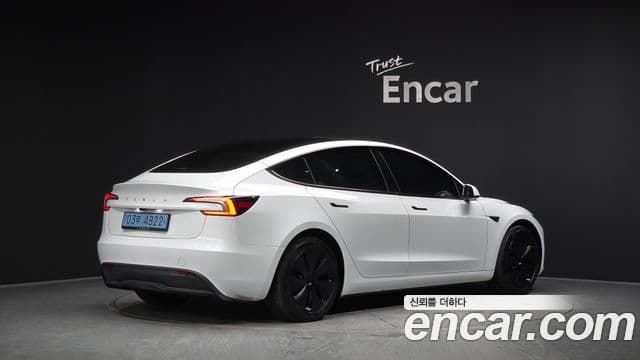 Tesla Model 3 2