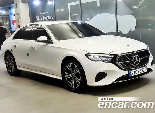 Mercedes-Benz E-Class W214