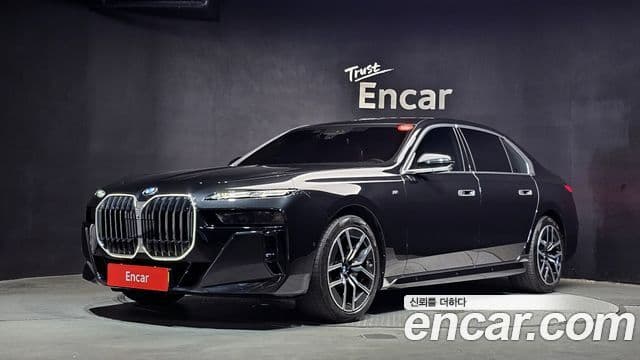 BMW 7 Series (G70)