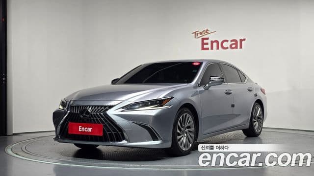 Lexus ES300h 7th Gen