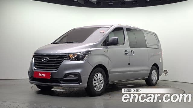 Hyundai The New Grand Starex