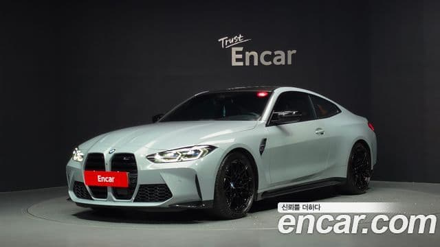 BMW M4 (G82)