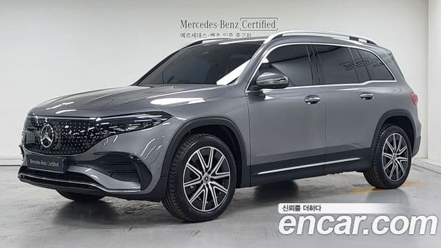 Mercedes-Benz EQB X243