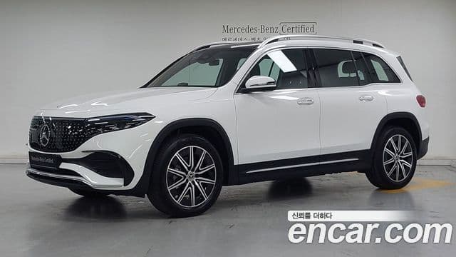 Mercedes-Benz EQB X243