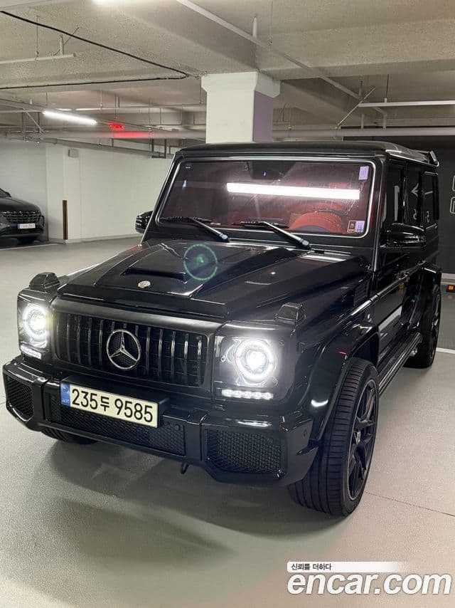 Mercedes-Benz G-Class W463
