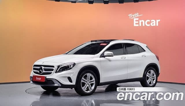 Mercedes-Benz GLA-Class X156