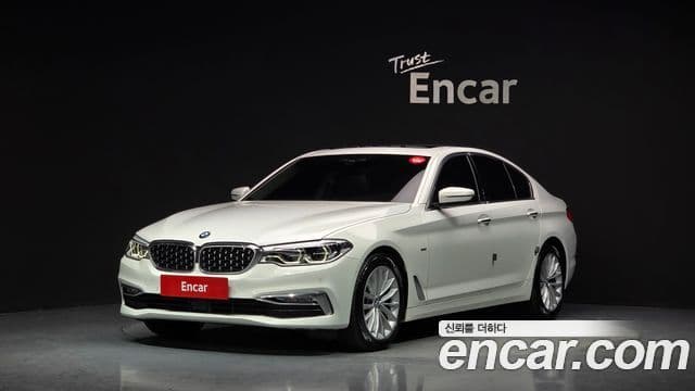 BMW 5 Series (G30)