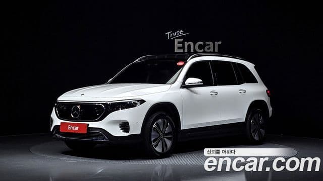 Mercedes-Benz EQB X243