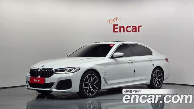 BMW 5 Series (G30)