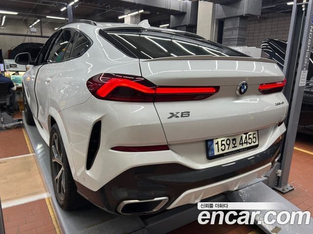 BMW X6 (G06)